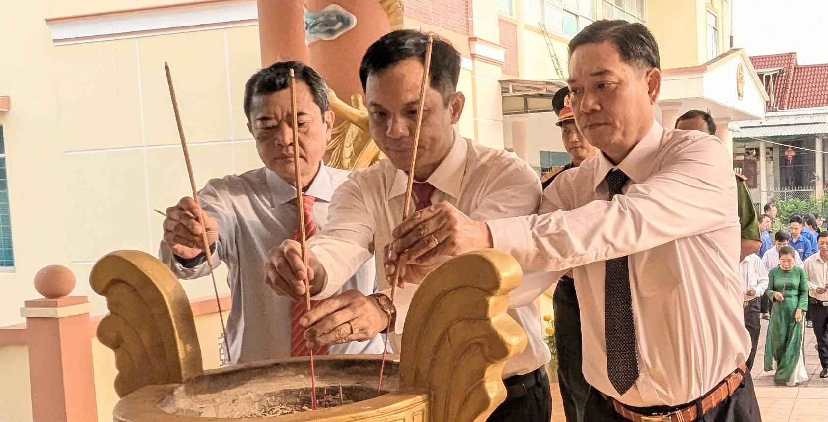 anh tin bai